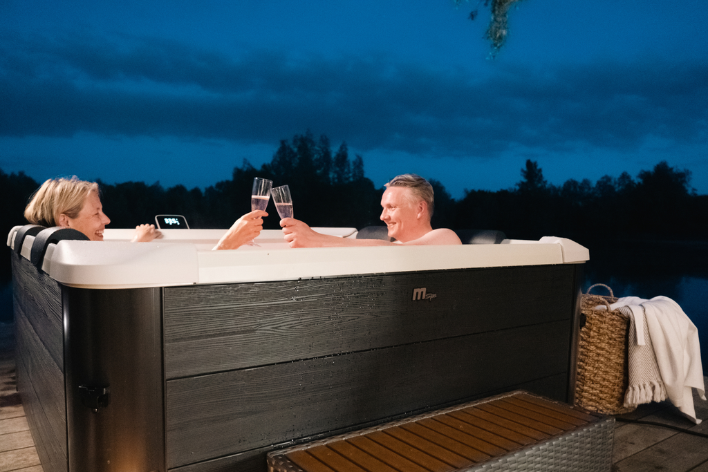 MSPA | OSLO | Frame Series | Rigid Hot Tub & Spa | Light up the night | Upto 6 Person